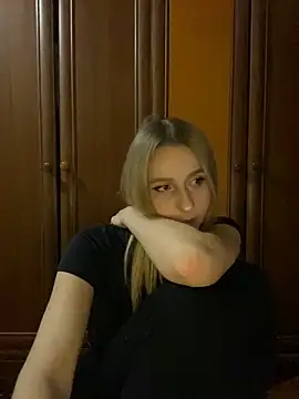 Ameli Li online show from December 7, 2:42 am