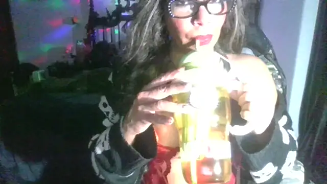 MadisonJayde online show from December 19, 2:34 am