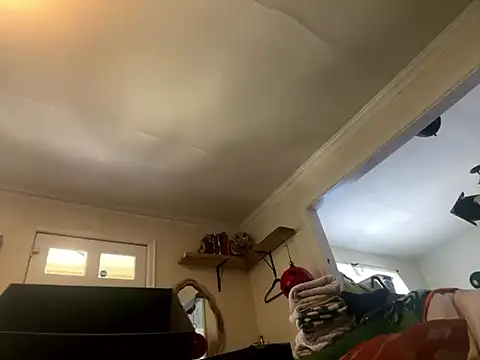 trash4cash online show from March 7, 5:38 pm