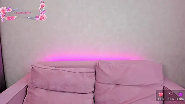 Erika Carpenter online show from December 4, 3:15 am