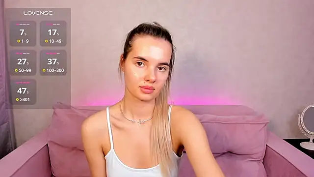 Erika Carpenter online show from March 7, 3:29 am