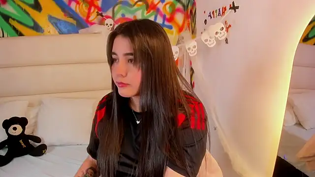 Liana Bernocchi online show from October 11, 8:18 pm