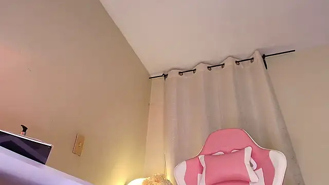 shanakendal2 online show from October 7, 11:40 am