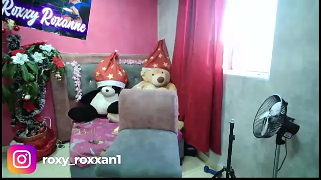 roxy roxxan online show from December 12, 2:00 pm