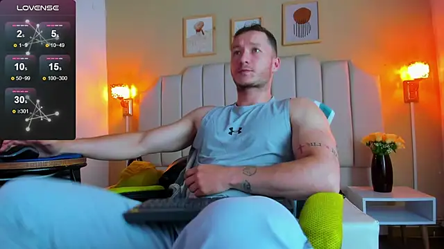 Snapshot of juan_prior chatting on October 16, 1:01 pm juan prior online show from October 16, 1:01 pm