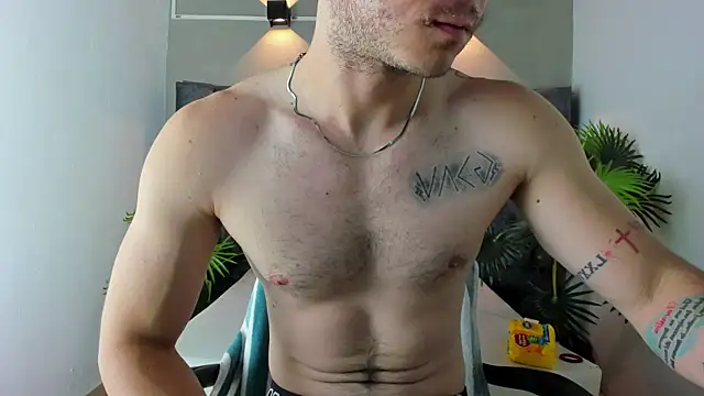 Snapshot of juan_prior chatting on November 6, 4:02 am juan prior online show from November 6, 4:02 am