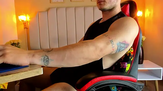 Snapshot of juan_prior chatting on November 29, 1:14 pm juan prior online show from November 29, 1:14 pm