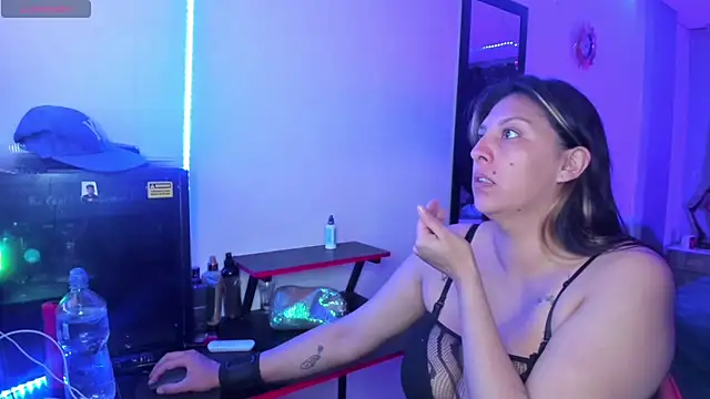 MIABOOBS   online show from September 22, 8:44 pm