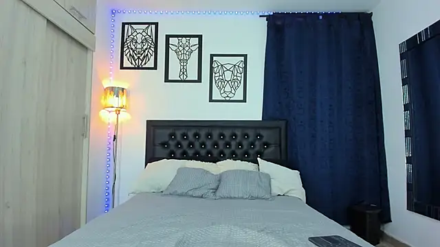 Scarlett Steelee online show from December 18, 2:10 am