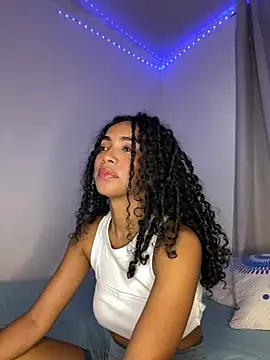 nicoleebony1 online show from March 14, 6:29 pm