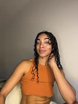nicoleebony1 online show from April 28, 8:25 pm