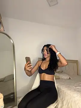 nicoleebony1 online show from July 21, 6:21 pm