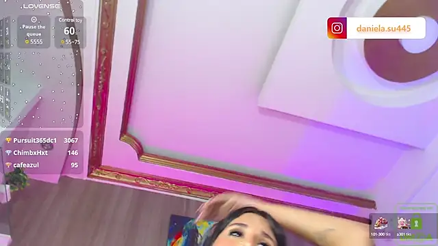 Snapshot of milan_delrey chatting on December 14, 10:07 pm milan delrey online show from December 14, 10:07 pm
