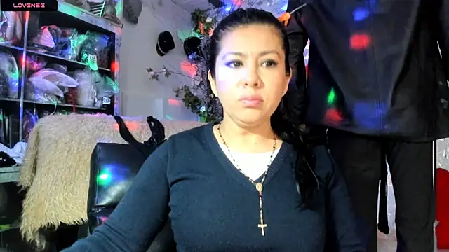 Snapshot of Erlinda-engel chatting on June 4, 11:49 am Erlinda-engel online show from June 4, 11:49 am