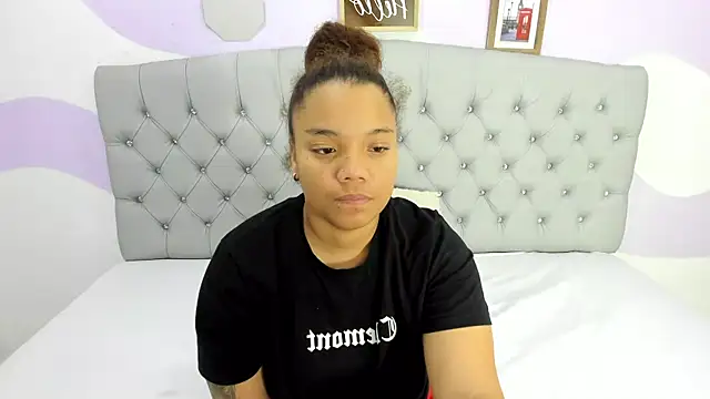 Snapshot of BRIYITHMENA chatting on October 21, 1:23 pm BRIYITHMENA online show from October 21, 1:23 pm