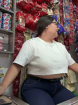 Snapshot of Sol_biglips chatting on January 21, 6:23 pm Sol biglips online show from January 21, 6:23 pm