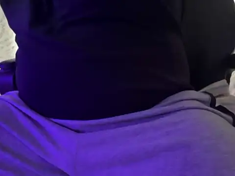 Snapshot of DalvinKros chatting on March 21, 9:25 am DalvinKros online show from March 21, 9:25 am