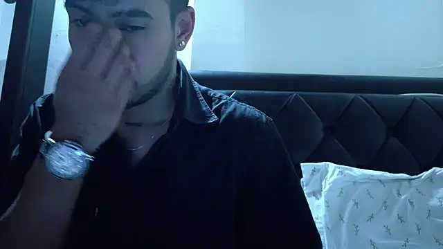 tom thick online show from October 12, 6:12 am