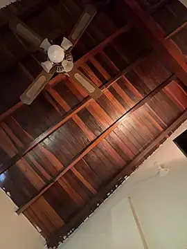 Snapshot of tom_thick chatting on January 14, 8:58 pm tom thick online show from January 14, 8:58 pm