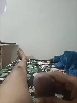 Snapshot of AUNTY1984 chatting on July 28, 5:23 pm AUNTY1984 online show from July 28, 5:23 pm