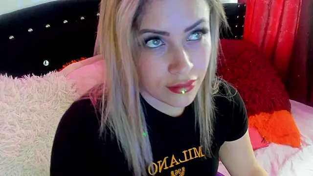 Snapshot of Natalia_Montoya chatting on February 27, 10:20 pm Natalia Montoya online show from February 27, 10:20 pm