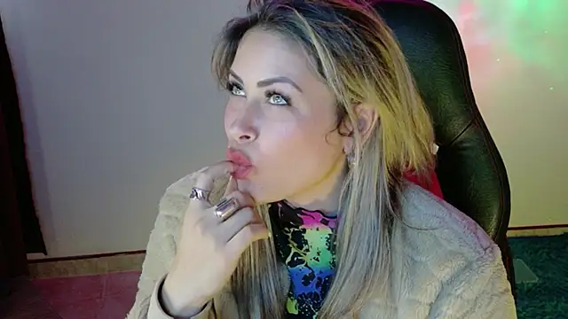 Natalia Montoya online show from October 23, 8:29 pm