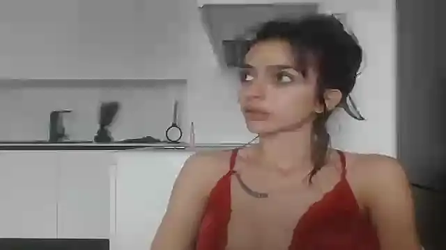 Snapshot of exotic_brunettee chatting on January 10, 12:36 pm exotic brunettee online show from January 10, 12:36 pm
