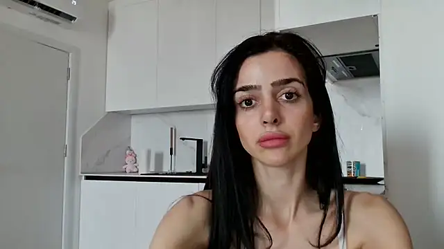 Snapshot of exotic_brunettee chatting on March 14, 12:40 pm exotic brunettee online show from March 14, 12:40 pm