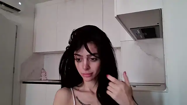 Snapshot of exotic_brunettee chatting on March 17, 6:51 am exotic brunettee online show from March 17, 6:51 am