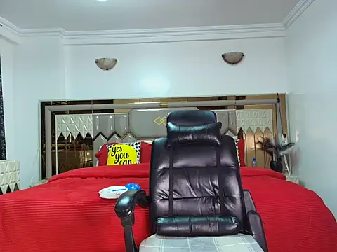 ebony shilly3 online show from February 1, 12:53 am