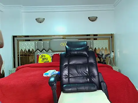 ebony shilly3 online show from February 3, 1:04 am