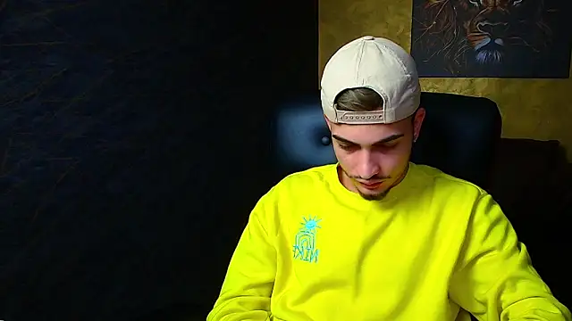 Snapshot of BrandonTate chatting on October 7, 10:56 am BrandonTate online show from October 7, 10:56 am