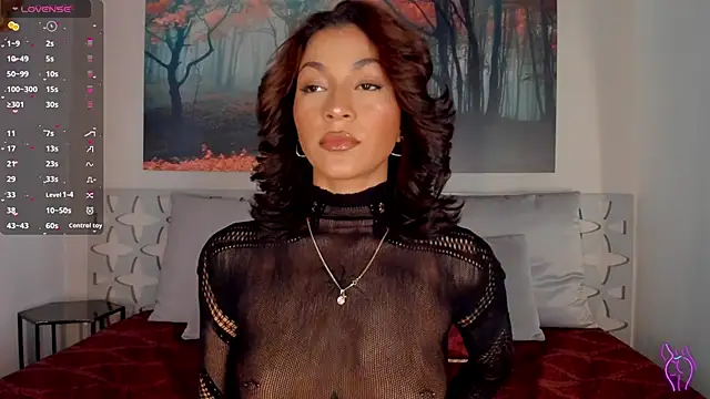 Snapshot of LunaRuso chatting on January 19, 7:26 pm LunaRuso online show from January 19, 7:26 pm
