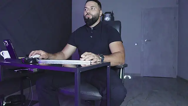 mattmasterss online show from September 30, 8:25 pm