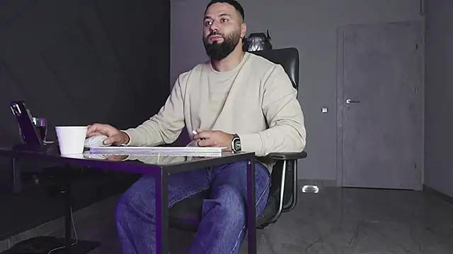 mattmasterss online show from October 12, 10:09 pm