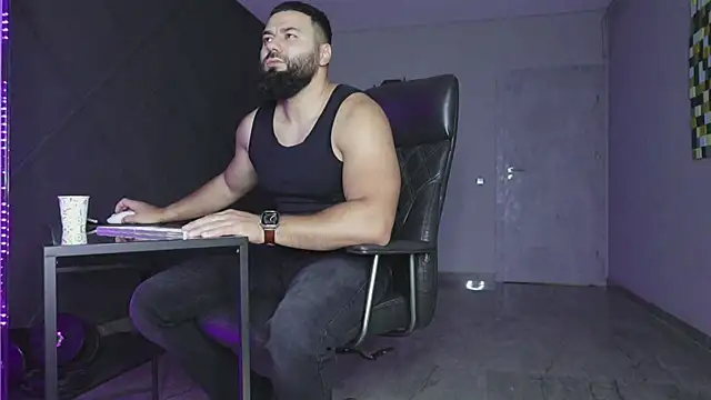 mattmasterss online show from November 15, 9:39 am