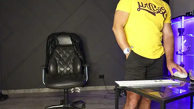 mattmasterss online show from May 31, 7:37 pm