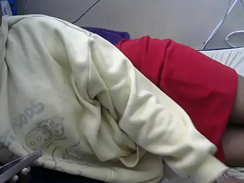 Snapshot of Ma-yolo001 chatting on October 13, 8:47 am Ma-yolo001 online show from October 13, 8:47 am