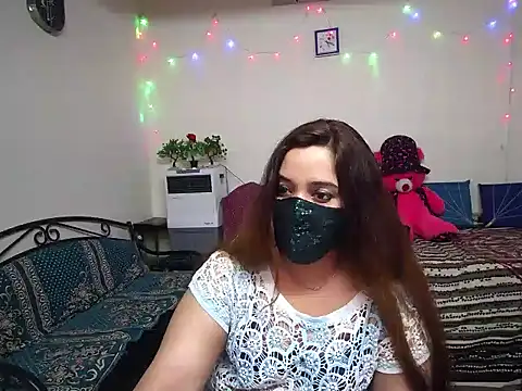 Arushisingh8888 online show from December 6, 11:44 am