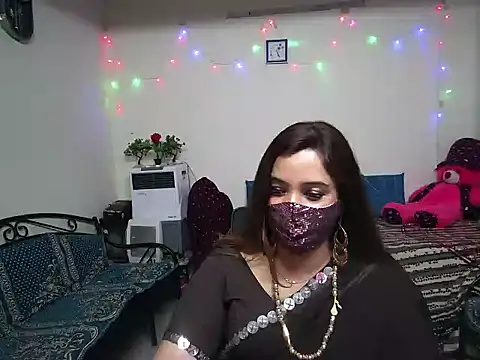 Arushisingh8888 online show from December 12, 11:50 am