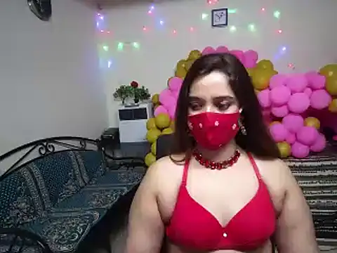 Arushisingh8888 online show from December 20, 12:16 pm
