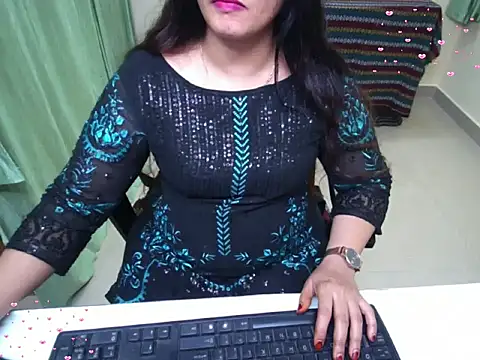 Arushisingh8888 online show from October 7, 4:04 pm