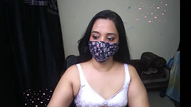 Snapshot of Arushisingh8888 chatting on April 10, 2:00 pm Arushisingh8888 online show from April 10, 2:00 pm