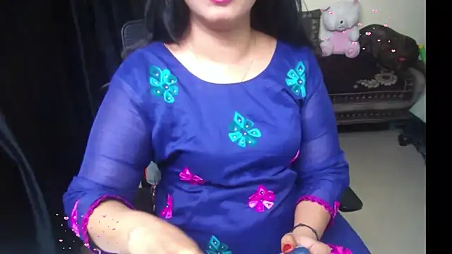 Snapshot of Arushisingh8888 chatting on May 11, 1:50 pm Arushisingh8888 online show from May 11, 1:50 pm