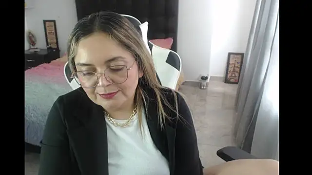 Snapshot of samy_vsn chatting on March 8, 5:22 pm samy vsn online show from March 8, 5:22 pm