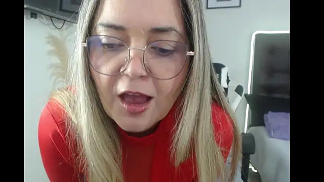 Snapshot of samy_vsn chatting on September 19, 7:03 pm samy vsn online show from September 19, 7:03 pm