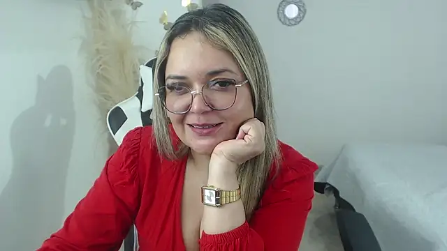 Snapshot of samy_vsn chatting on February 14, 7:43 pm samy vsn online show from February 14, 7:43 pm