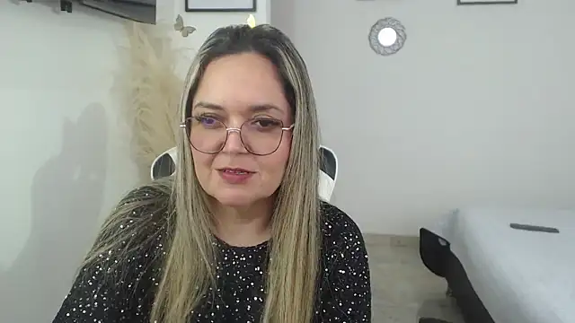 Snapshot of samy_vsn chatting on February 22, 7:12 pm samy vsn online show from February 22, 7:12 pm