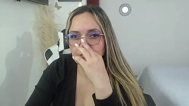 Snapshot of samy_vsn chatting on February 28, 6:20 pm samy vsn online show from February 28, 6:20 pm
