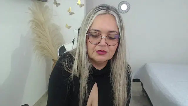 Snapshot of samy_vsn chatting on March 3, 6:58 pm samy vsn online show from March 3, 6:58 pm